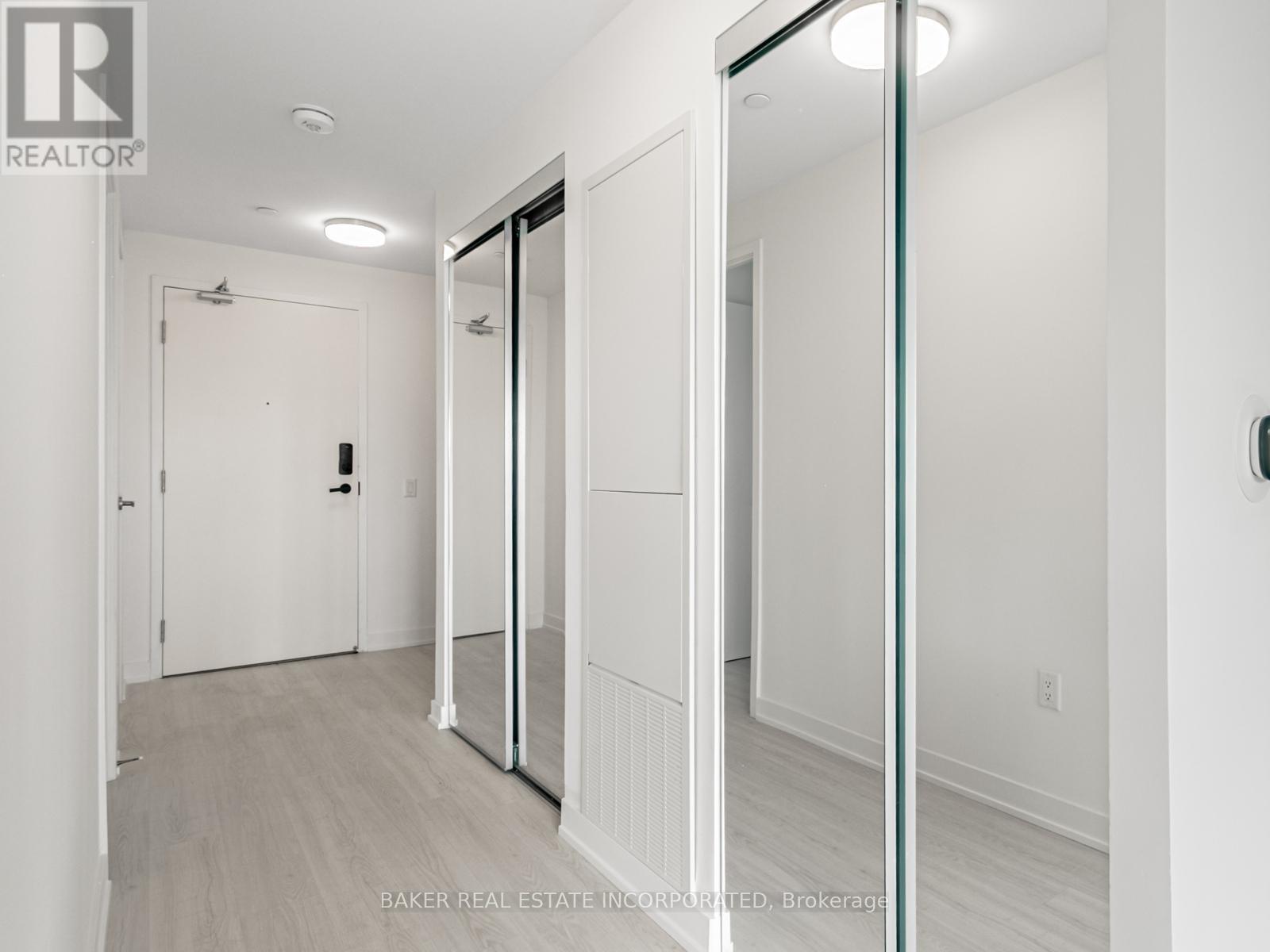 213 - 3883 Quartz Road, Mississauga, Ontario  L5B 0M4 - Photo 4 - W12850282