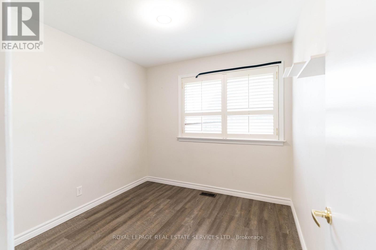 365 Sandhurst Drive, Oakville, Ontario  L6L 4L1 - Photo 38 - W12850302