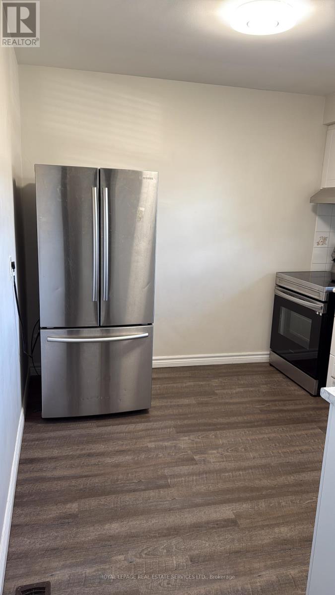 365 Sandhurst Drive, Oakville, Ontario  L6L 4L1 - Photo 42 - W12850302