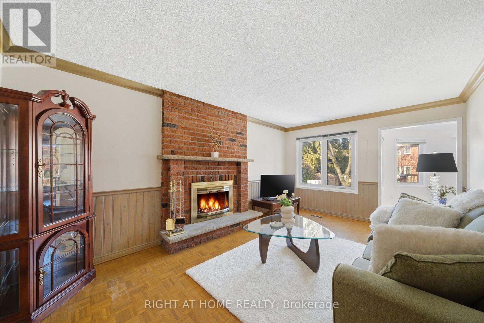 4219 Preston Trail, Mississauga, Ontario  L4W 4R7 - Photo 10 - W12850310