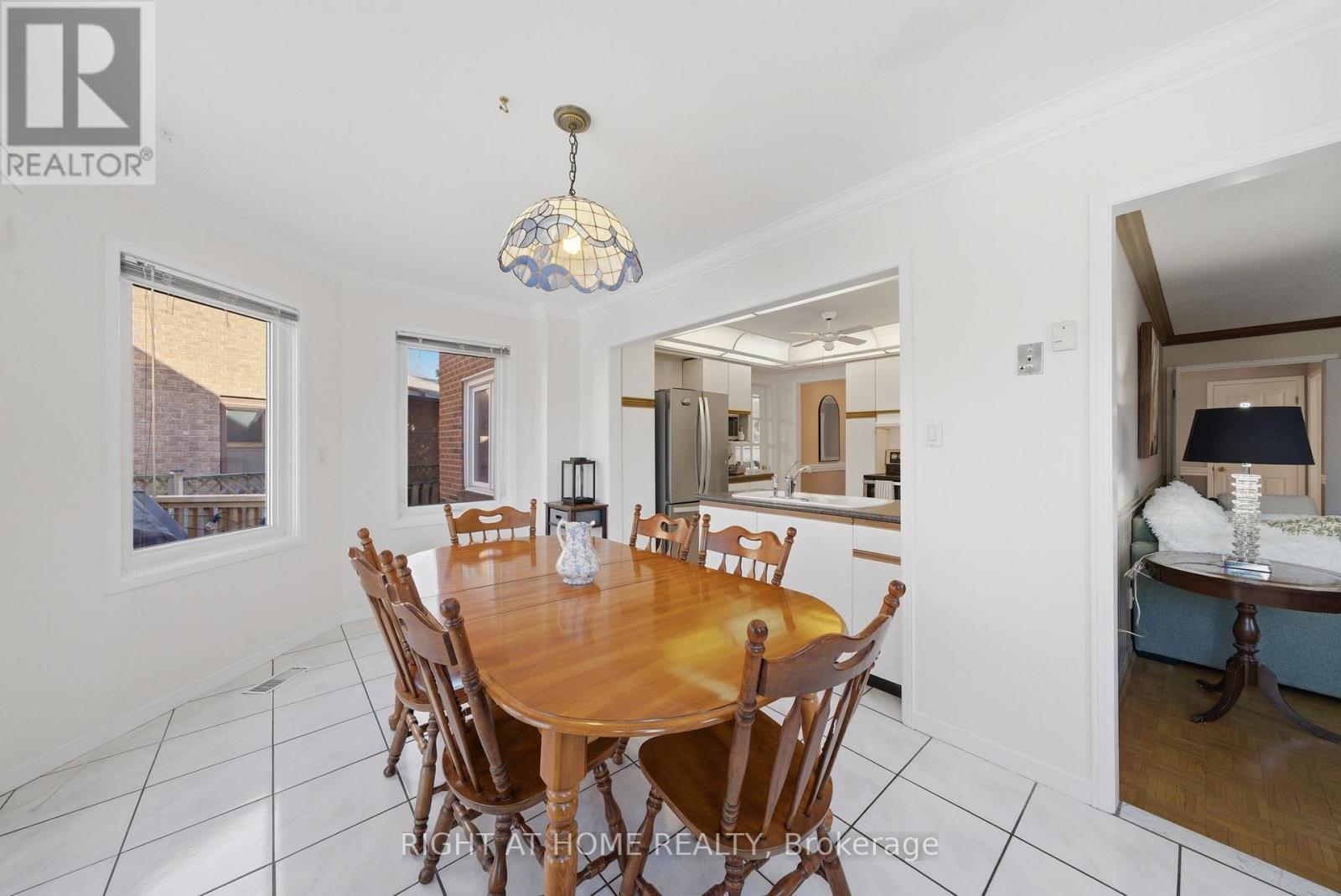 4219 Preston Trail, Mississauga, Ontario  L4W 4R7 - Photo 17 - W12850310