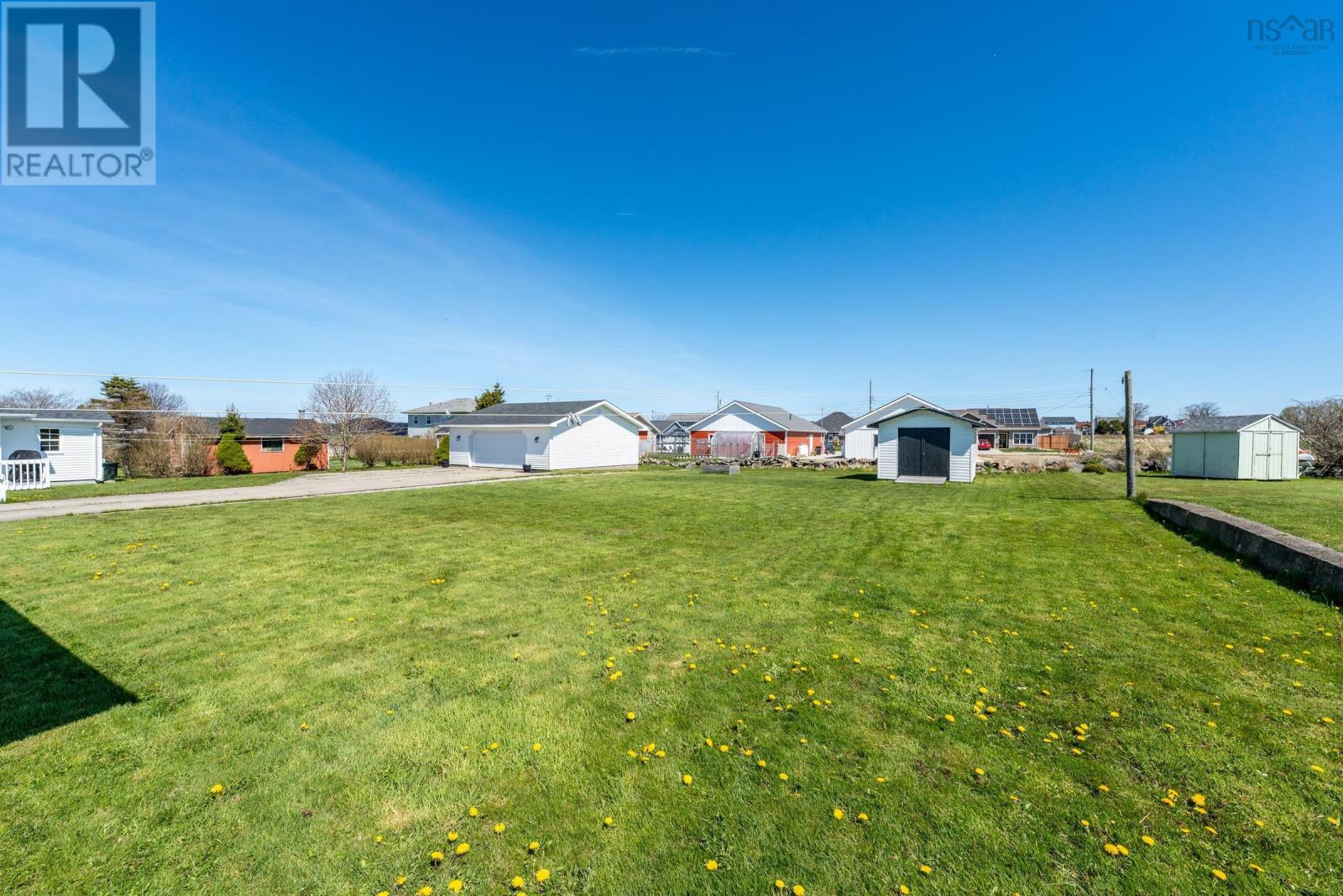 72 Hibernia Street, Yarmouth, Nova Scotia  B5A 2M6 - Photo 14 - 202603911