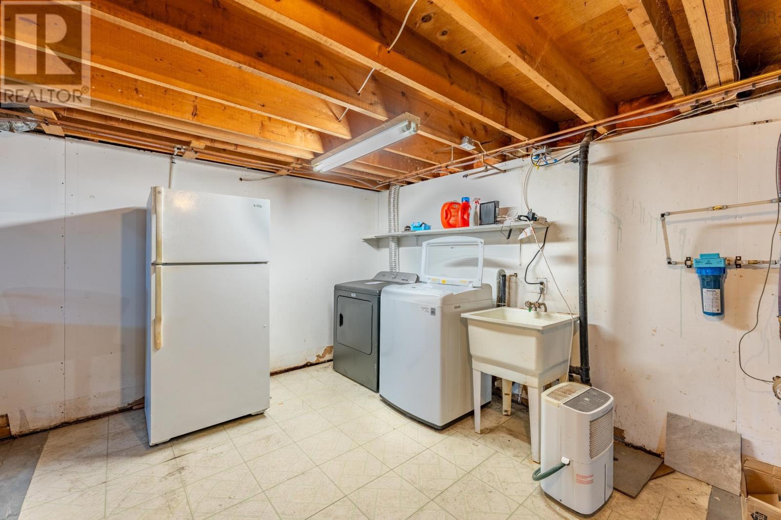 72 Hibernia Street, Yarmouth, Nova Scotia  B5A 2M6 - Photo 36 - 202603911