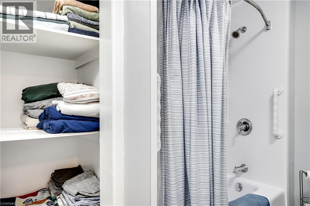 287 Graham Avenue S, Hamilton, Ontario  L8K 2M7 - Photo 31 - 40808347