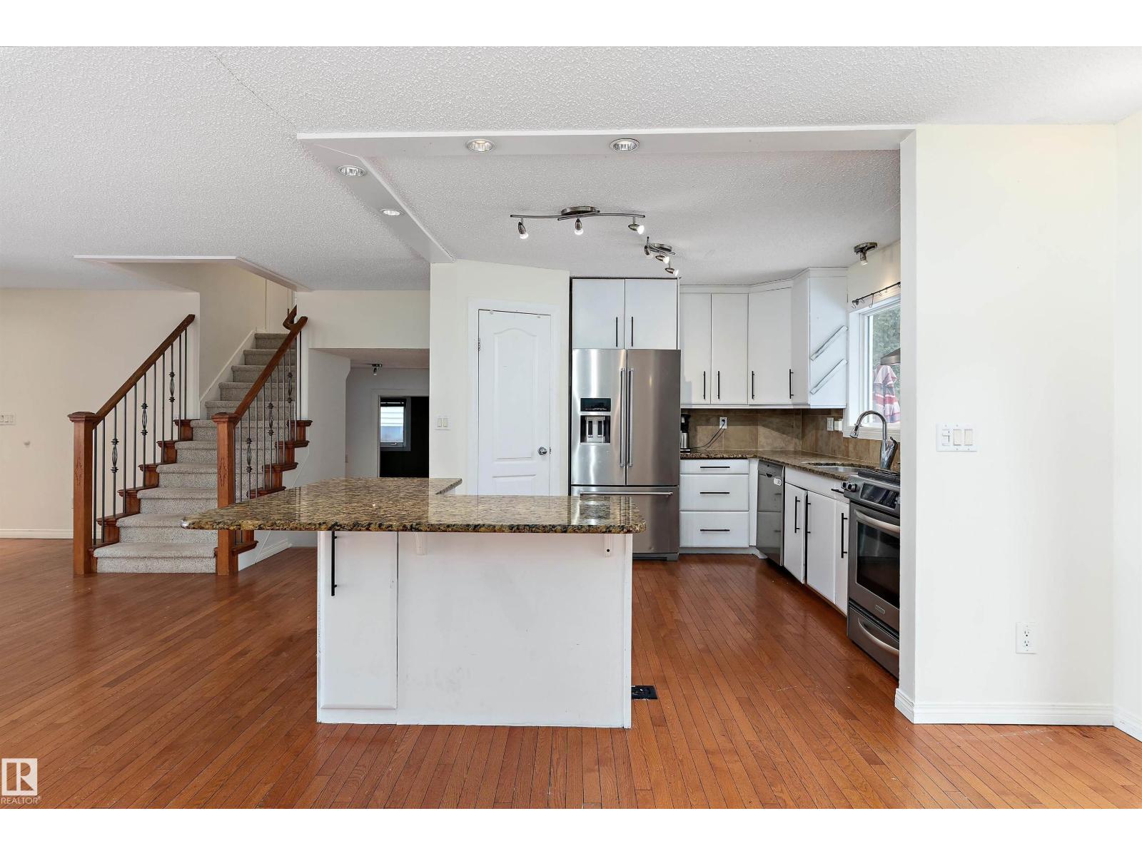 115 Walker Rd Nw, Edmonton, Alberta  T5T 4C2 - Photo 14 - E4476038