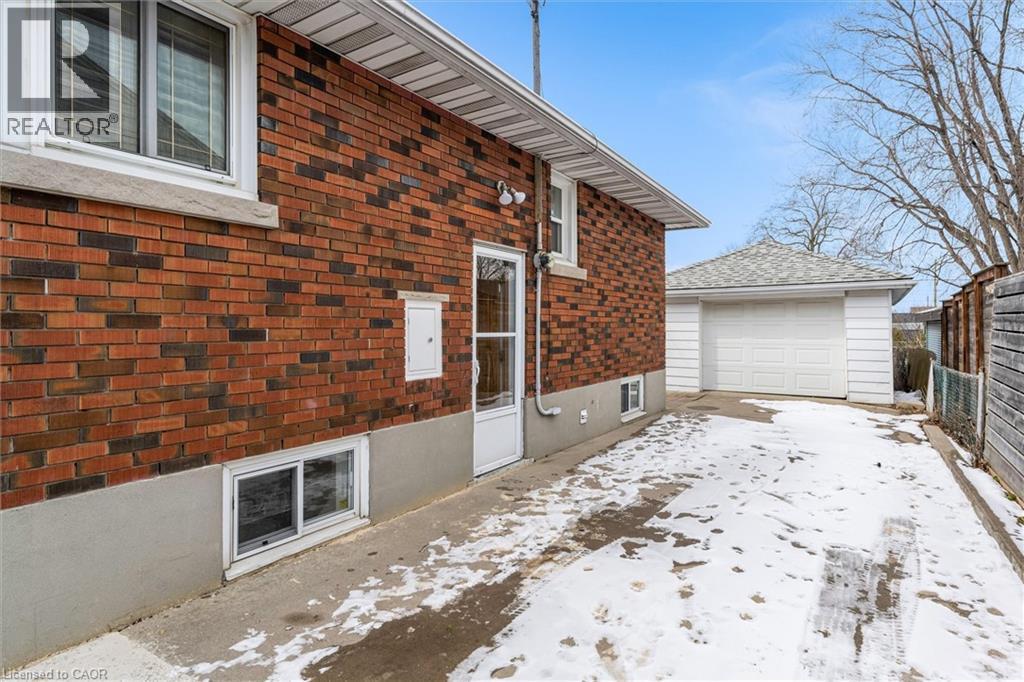 86 Dana Drive Unit# Bsmt, Hamilton, Ontario  L9A 3H8 - Photo 3 - 40809172