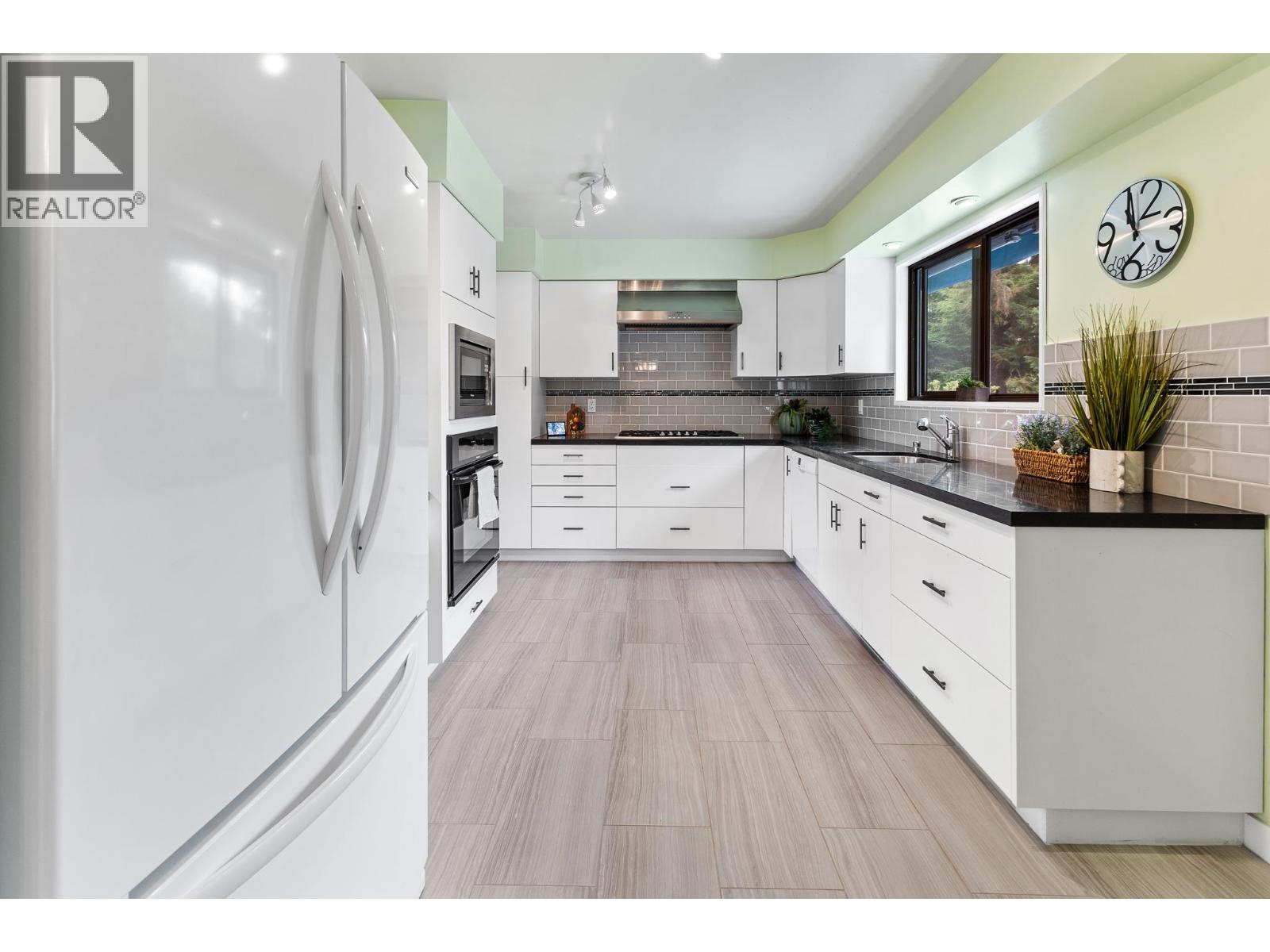 1626 Oughton Drive, Port Coquitlam, British Columbia  V3C 1H7 - Photo 15 - R3096527