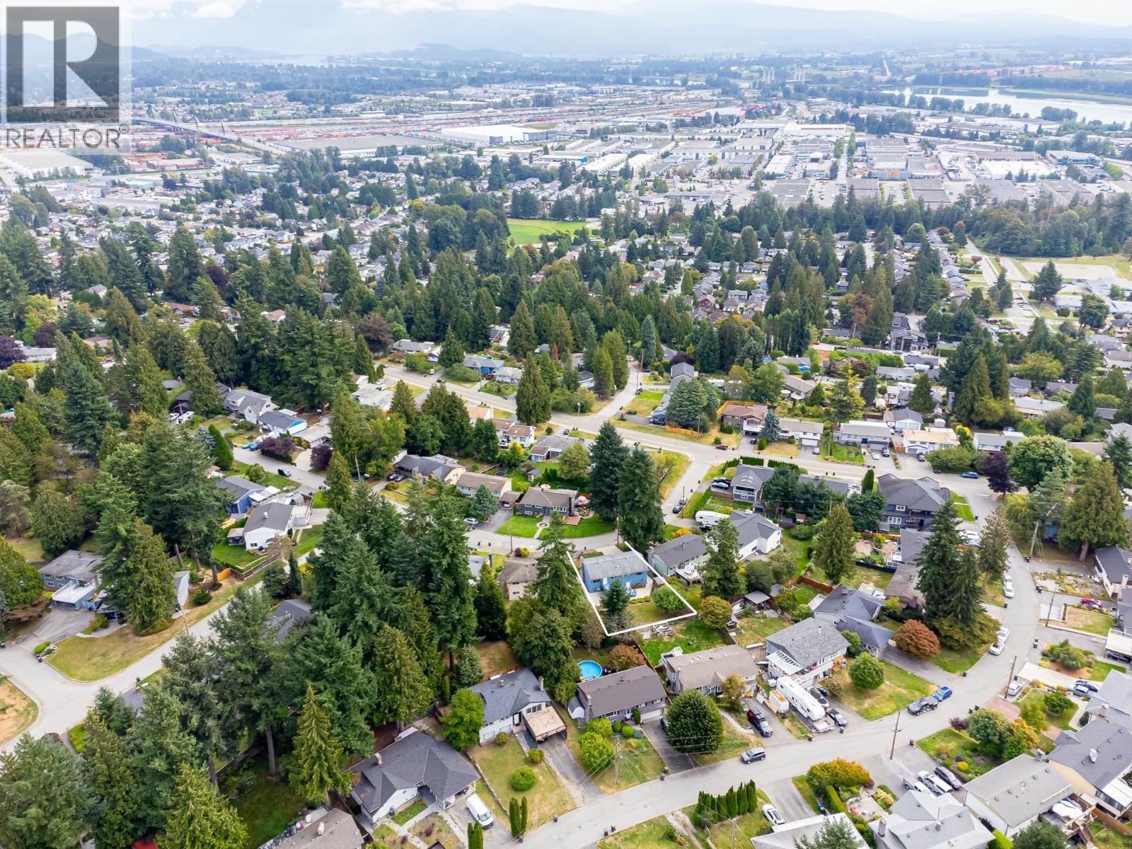 1626 Oughton Drive, Port Coquitlam, British Columbia  V3C 1H7 - Photo 3 - R3096527