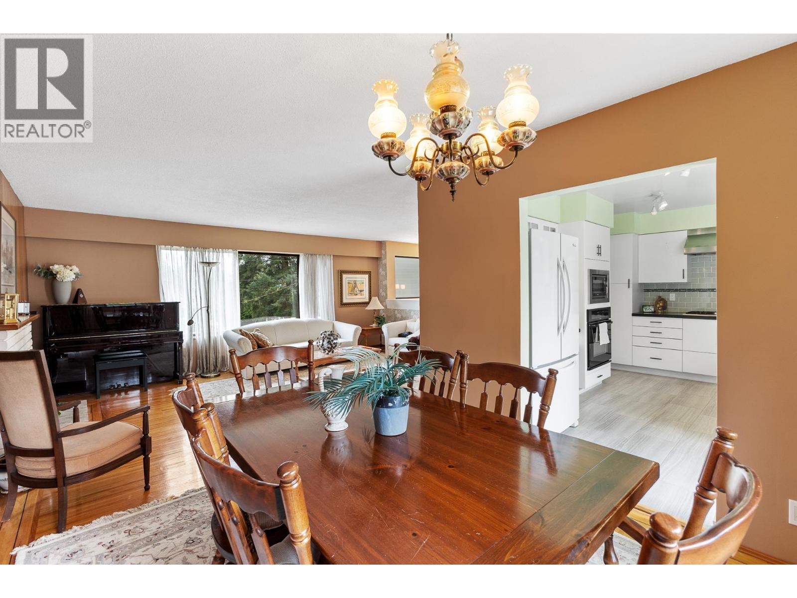 1626 Oughton Drive, Port Coquitlam, British Columbia  V3C 1H7 - Photo 9 - R3096527