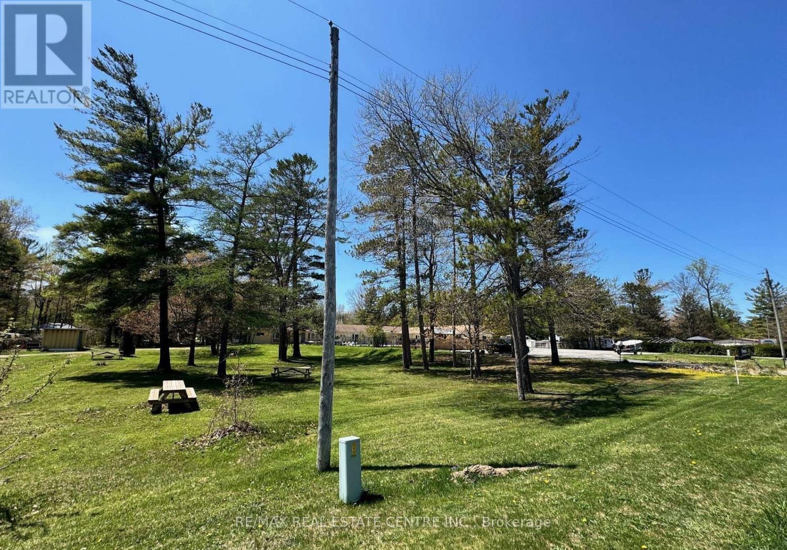 9717 Army Camp Road, Lambton Shores, Ontario  N0N 1J3 - Photo 7 - X12850170