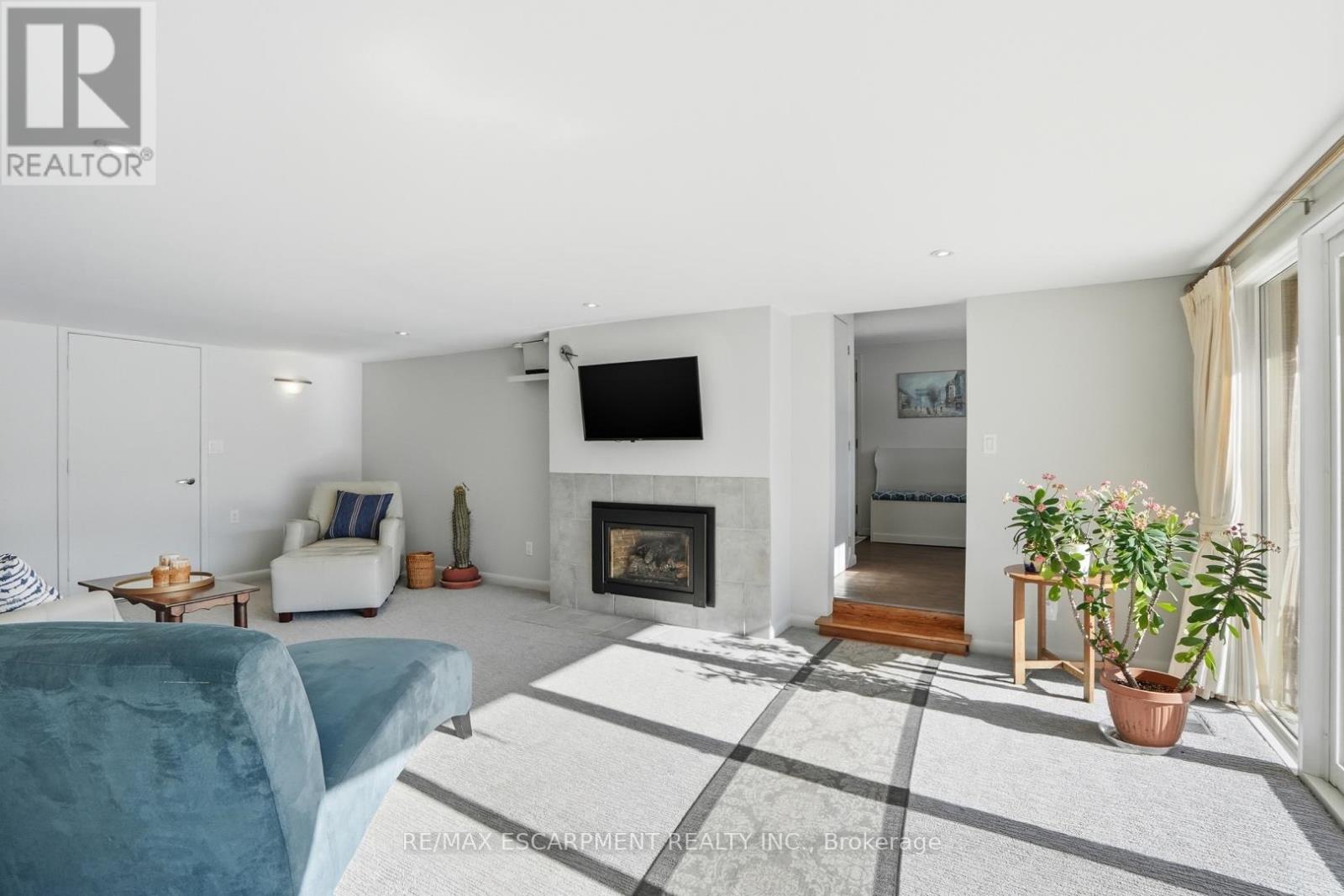 81 Thomson Drive, Hamilton, Ontario  L8B 0G5 - Photo 34 - X12850284