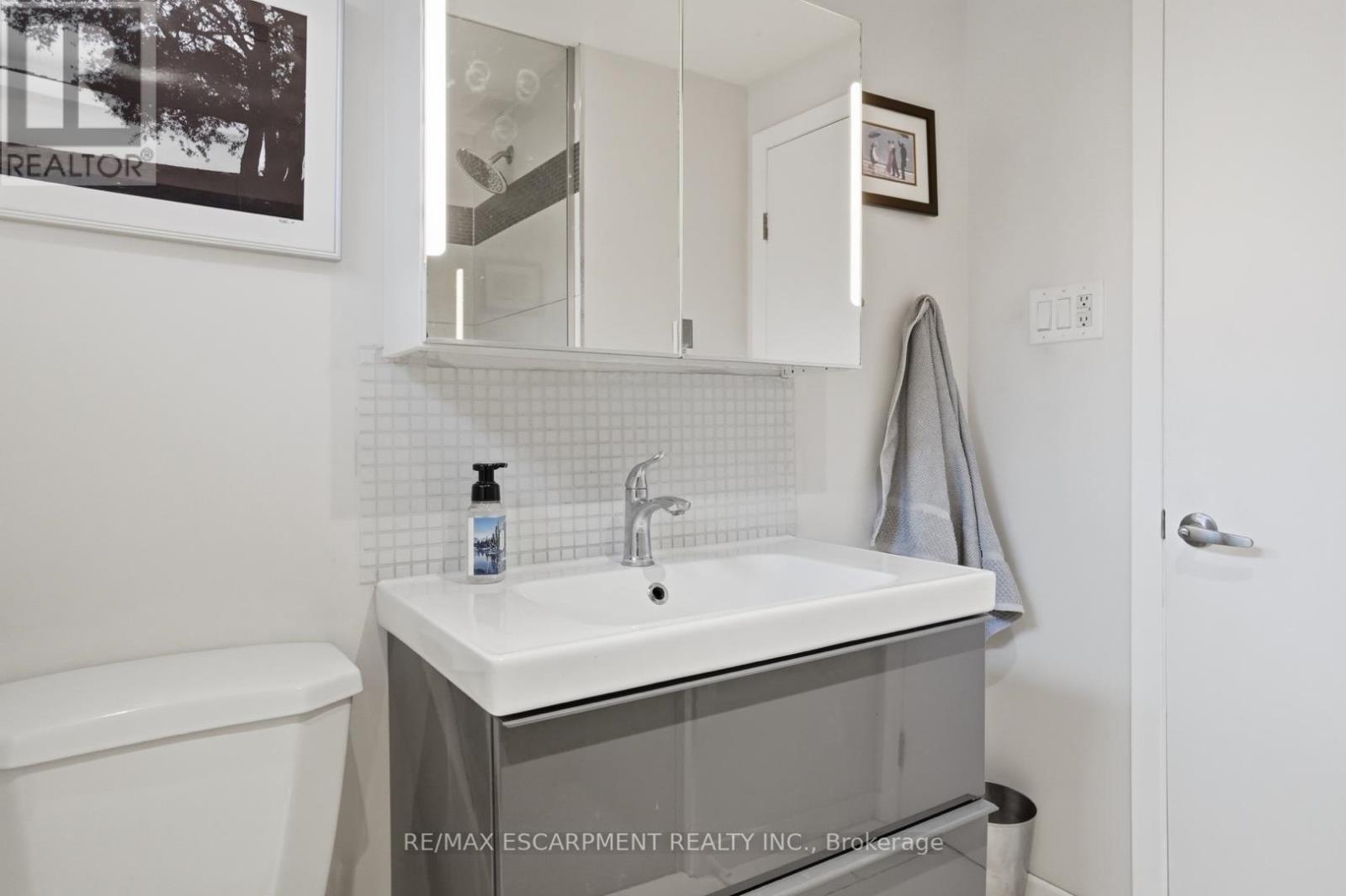 81 Thomson Drive, Hamilton, Ontario  L8B 0G5 - Photo 42 - X12850284