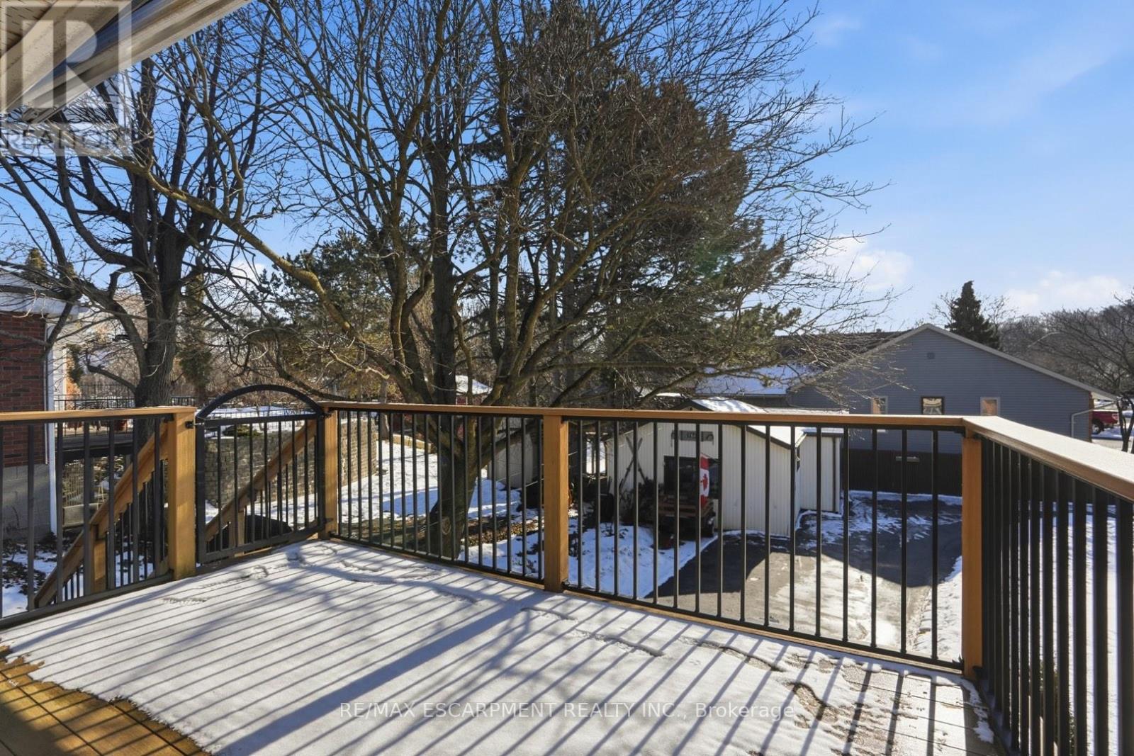 81 Thomson Drive, Hamilton, Ontario  L8B 0G5 - Photo 45 - X12850284