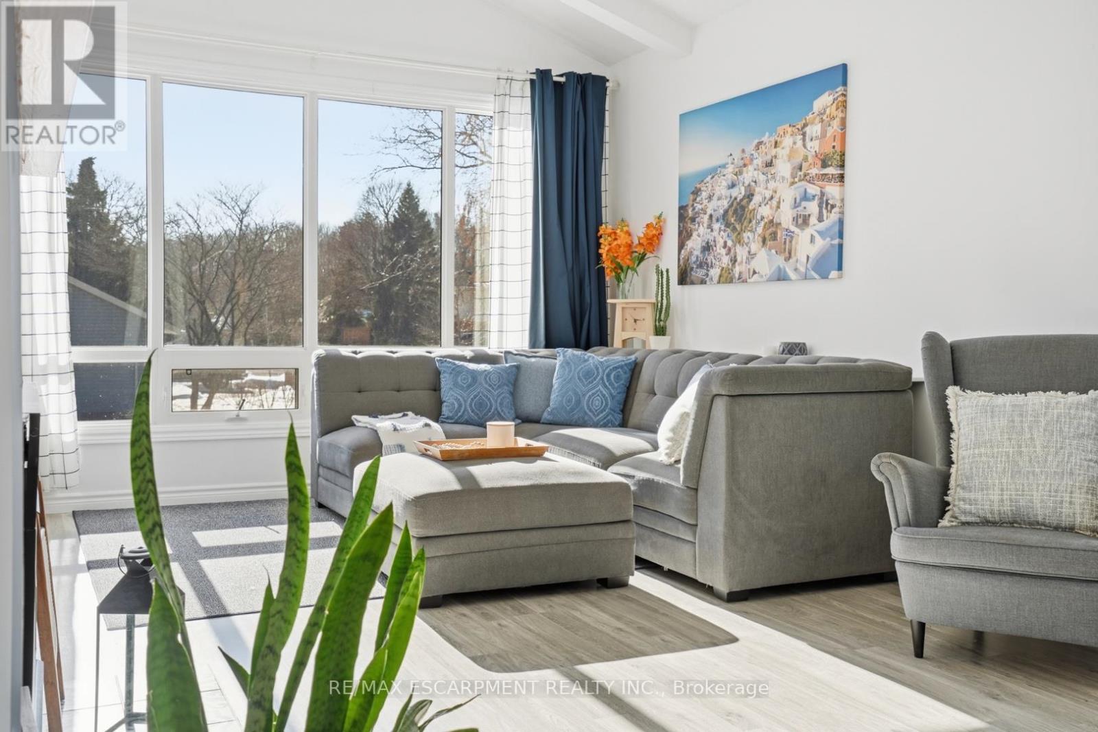 81 Thomson Drive, Hamilton, Ontario  L8B 0G5 - Photo 6 - X12850284