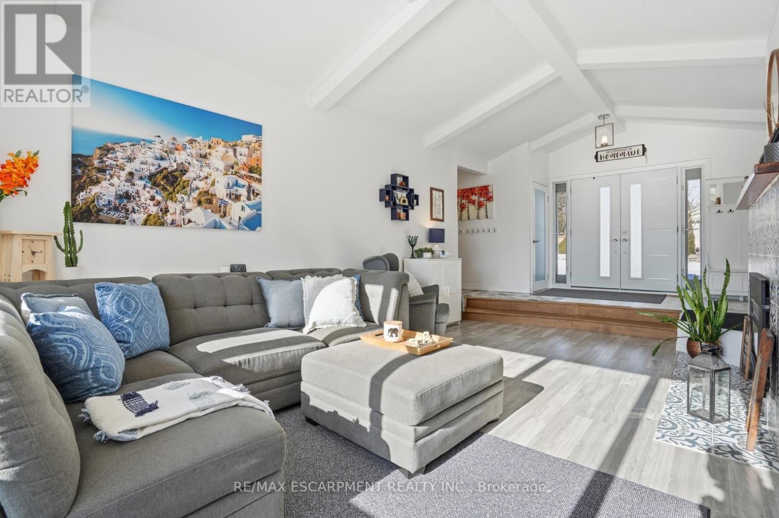 81 Thomson Drive, Hamilton, Ontario  L8B 0G5 - Photo 8 - X12850284