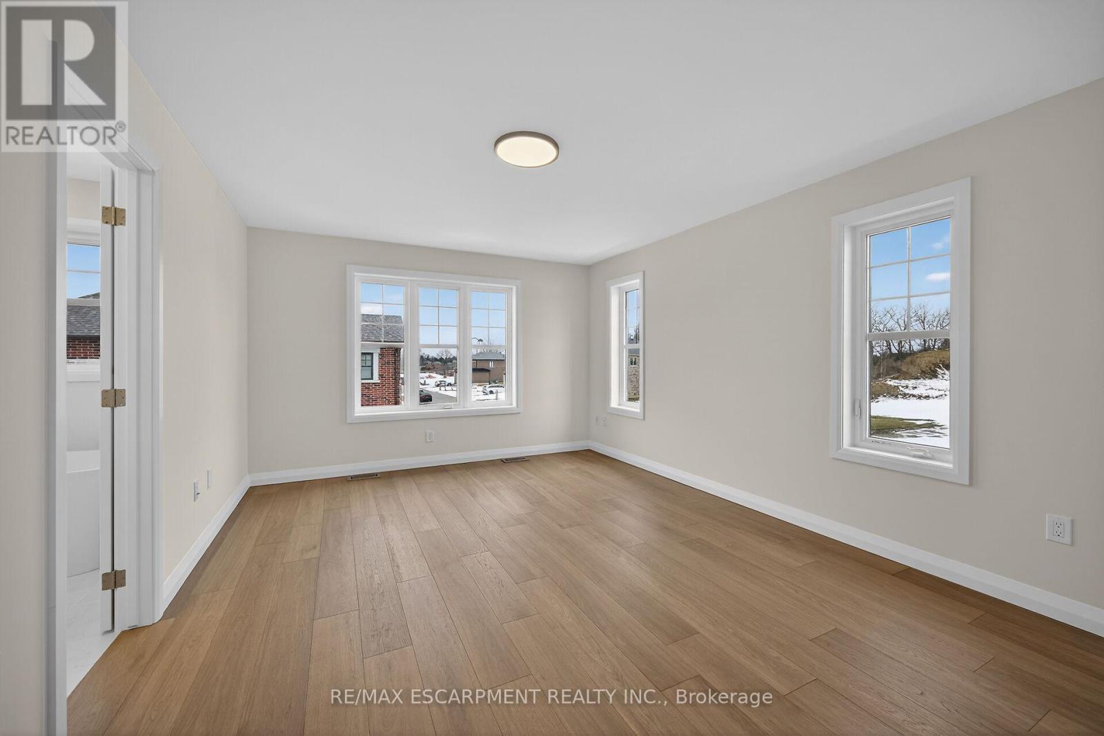 43 Shady Oaks Trail, Hamilton, Ontario  L9B 0E9 - Photo 26 - X12850290