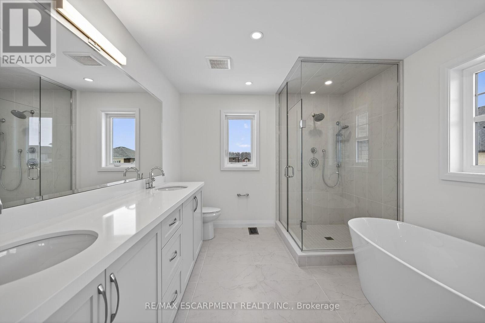 43 Shady Oaks Trail, Hamilton, Ontario  L9B 0E9 - Photo 31 - X12850290