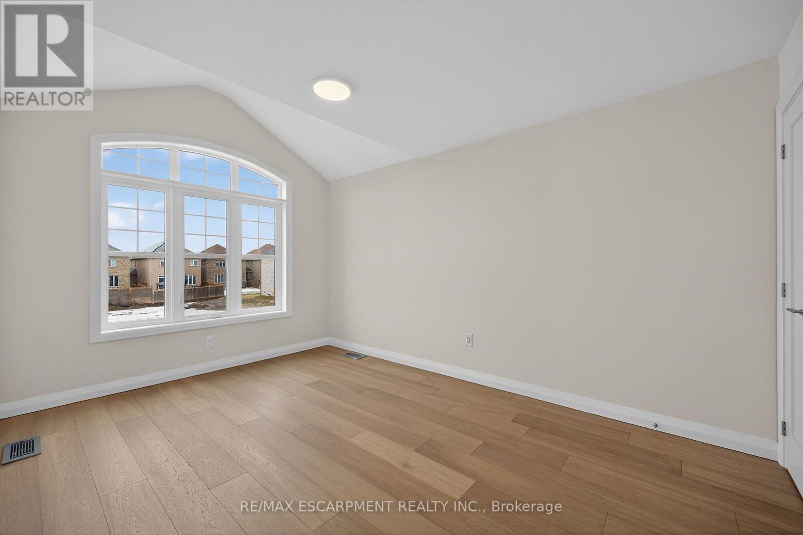 43 Shady Oaks Trail, Hamilton, Ontario  L9B 0E9 - Photo 40 - X12850290