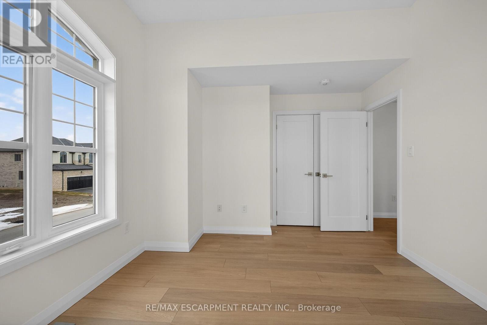 43 Shady Oaks Trail, Hamilton, Ontario  L9B 0E9 - Photo 44 - X12850290