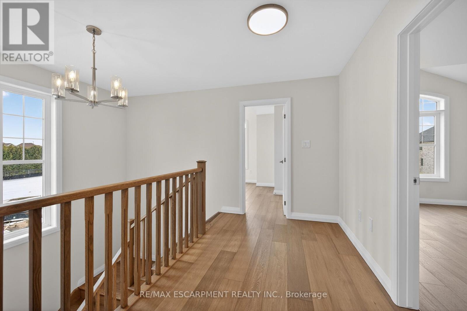 43 Shady Oaks Trail, Hamilton, Ontario  L9B 0E9 - Photo 46 - X12850290