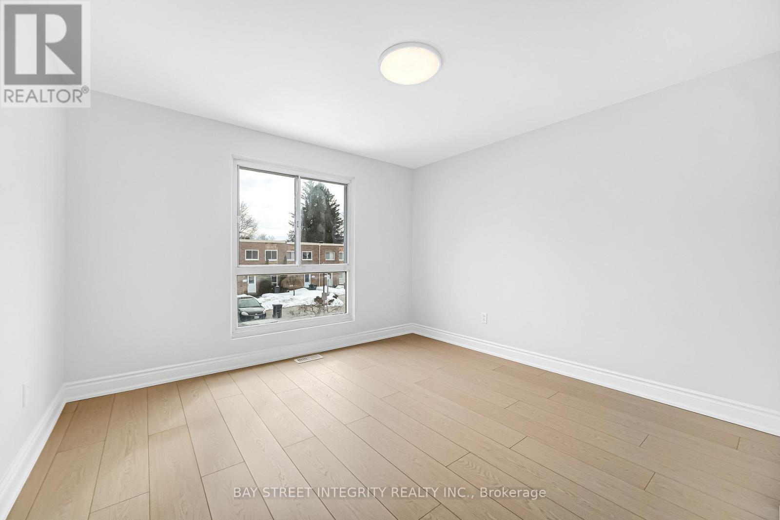 41 Elsa Vine Way, Toronto, Ontario  M2J 4H8 - Photo 30 - C12843180