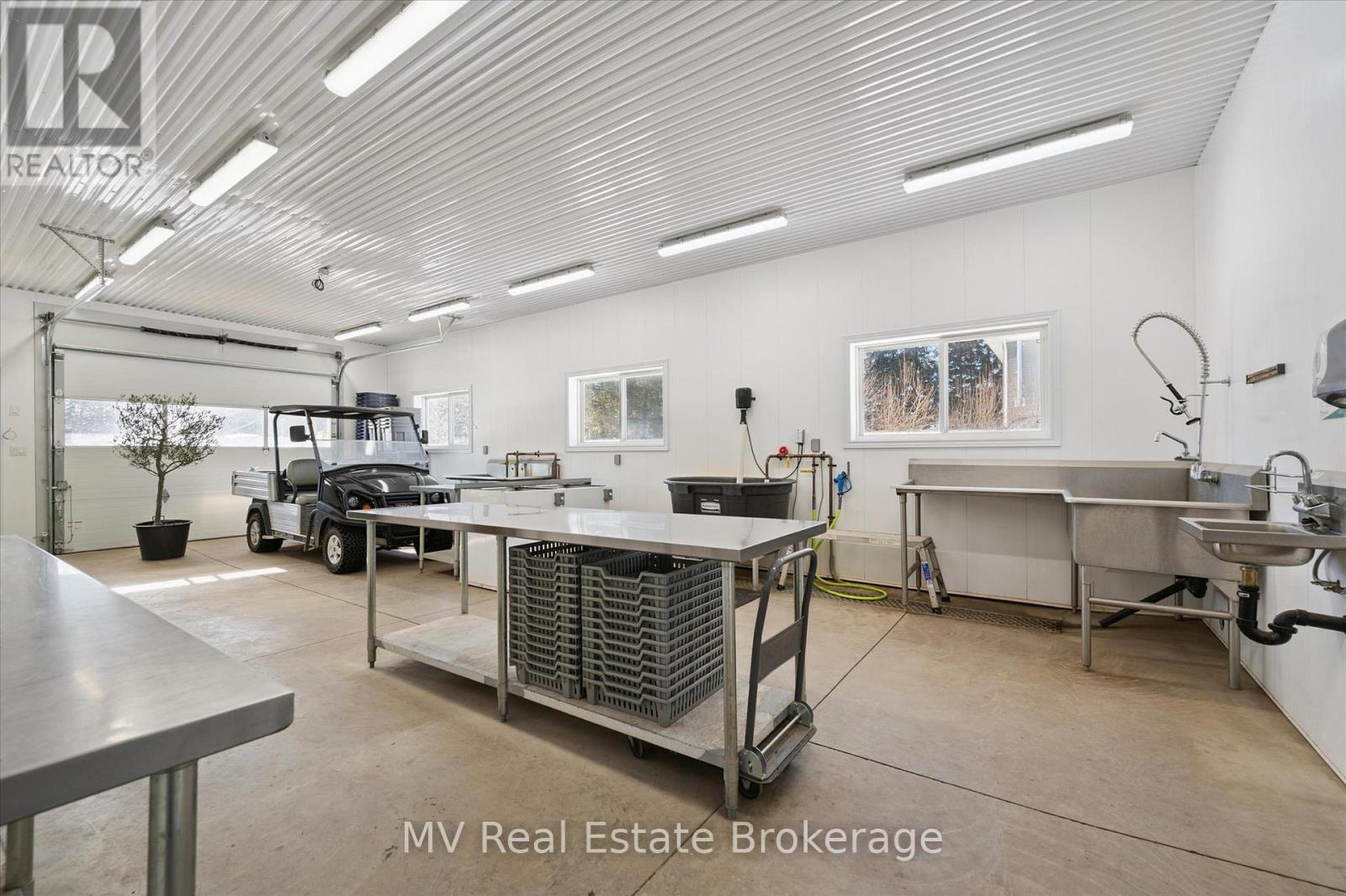 6794 Sixth Line, Centre Wellington, Ontario  N0B 1J0 - Photo 42 - X12850324