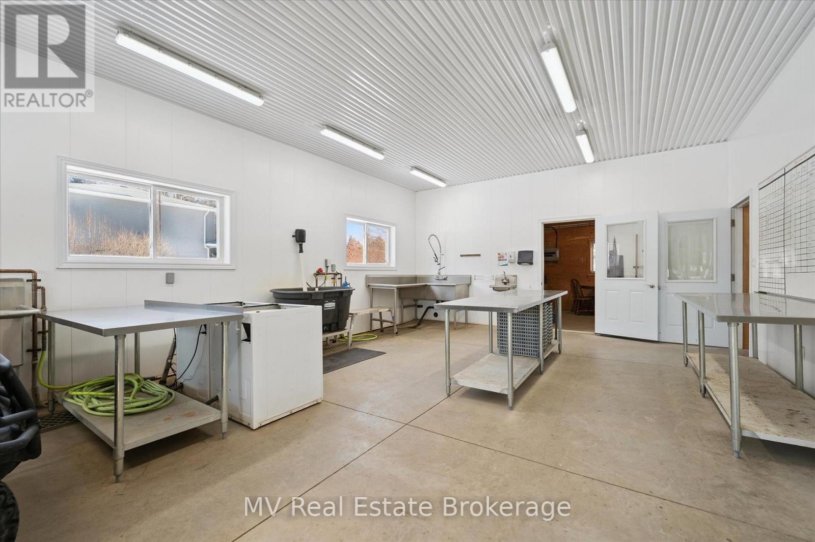 6794 Sixth Line, Centre Wellington, Ontario  N0B 1J0 - Photo 44 - X12850324