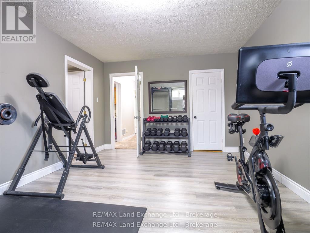 829 Highland Street, Saugeen Shores, Ontario  N0H 2C2 - Photo 35 - X12850380