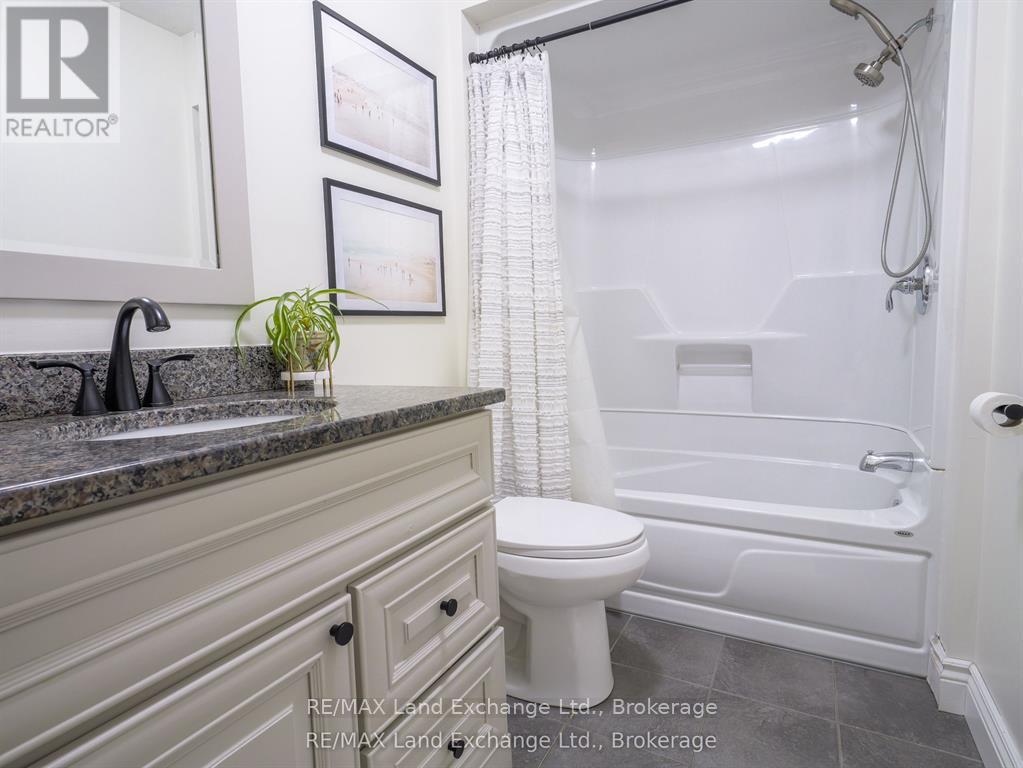 829 Highland Street, Saugeen Shores, Ontario  N0H 2C2 - Photo 38 - X12850380