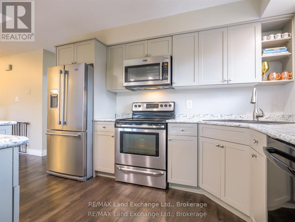 829 Highland Street, Saugeen Shores, Ontario  N0H 2C2 - Photo 6 - X12850380