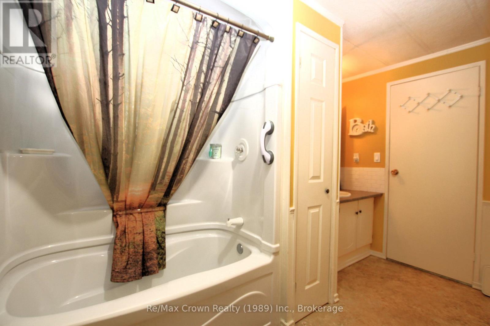 7916 Highway 534 Highway, Parry Sound Remote Area, Ontario  P0H 2R0 - Photo 18 - X12850406