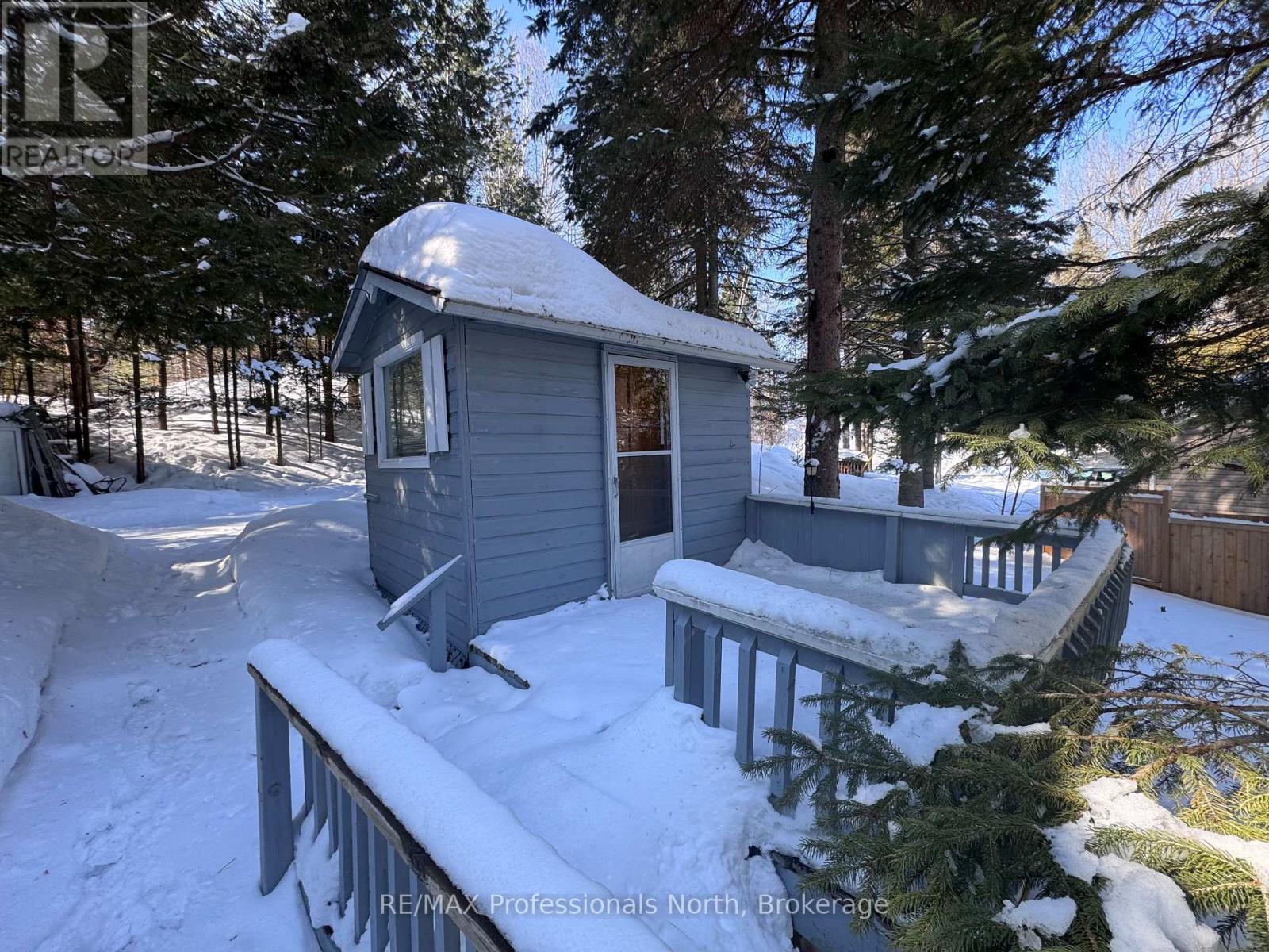 1080 Petticoat Lane, Minden Hills, Ontario  K0M 2K0 - Photo 3 - X12850424