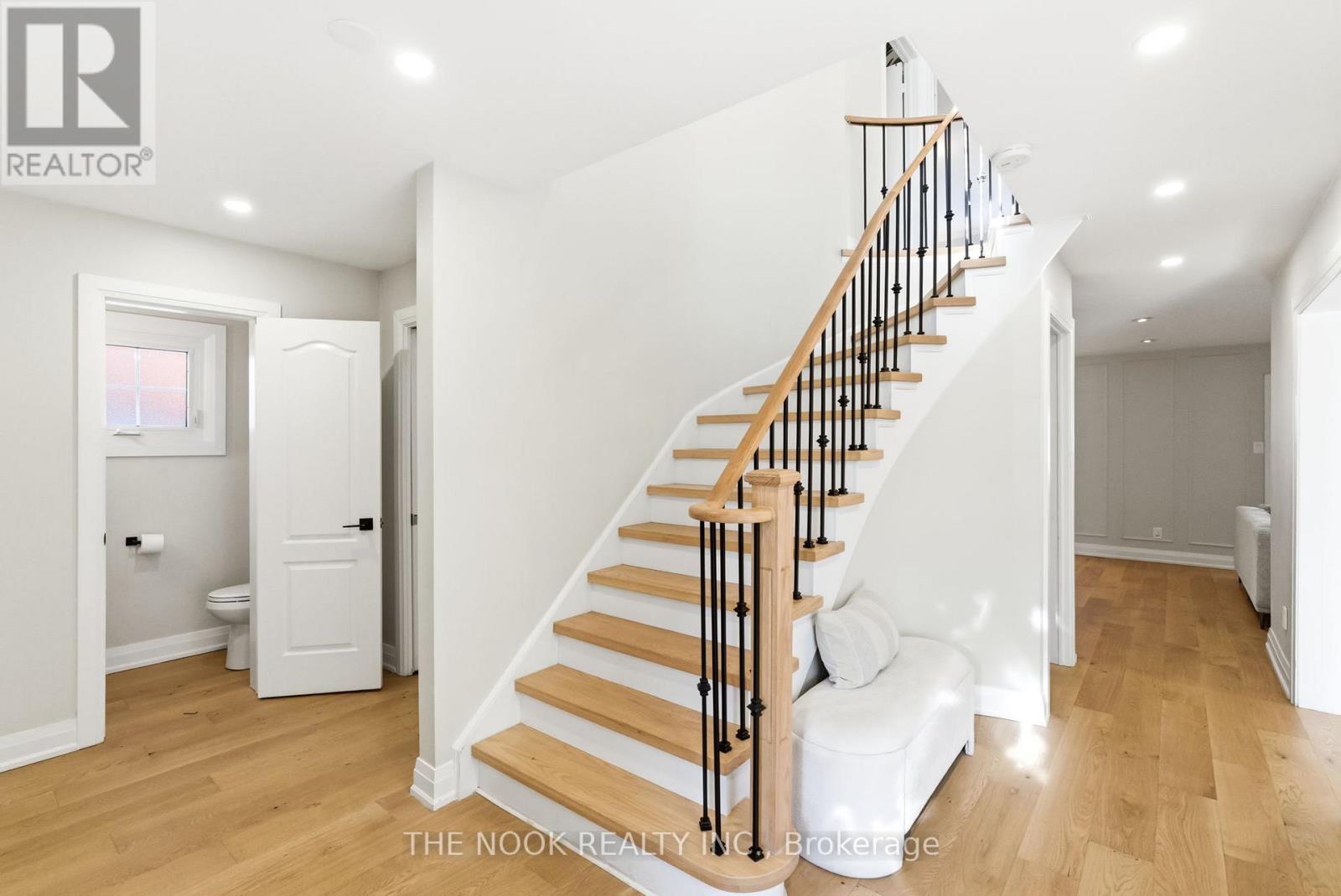 49 Meekings Drive, Ajax (Central West), Ontario  L1T 3N2 - Photo 25 - E12850410