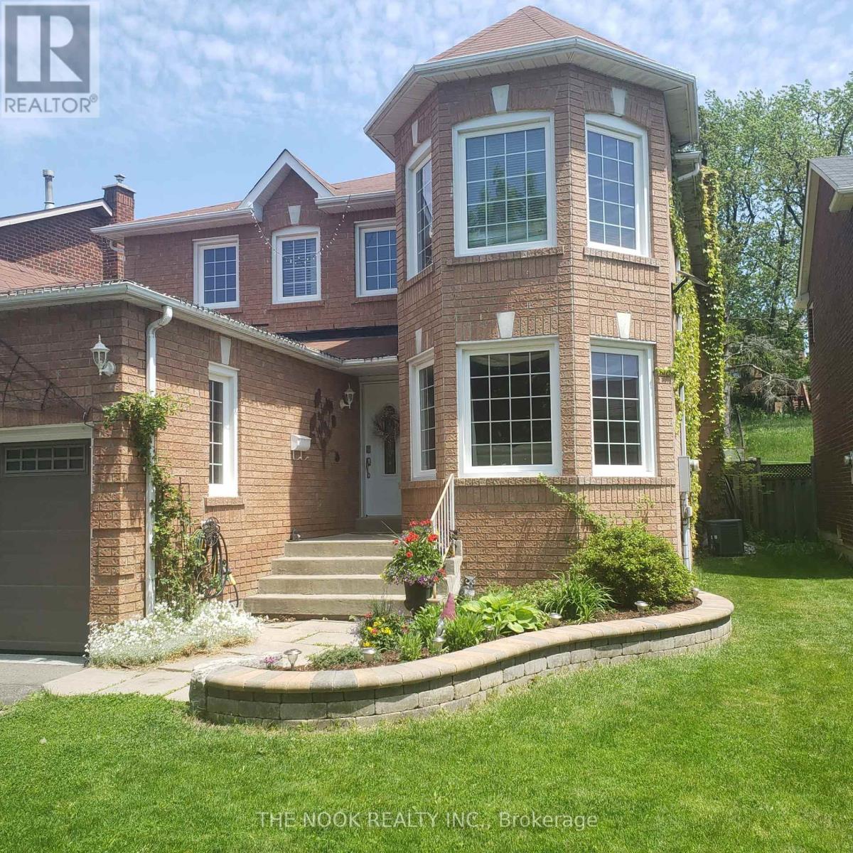 49 Meekings Drive, Ajax (Central West), Ontario  L1T 3N2 - Photo 50 - E12850410