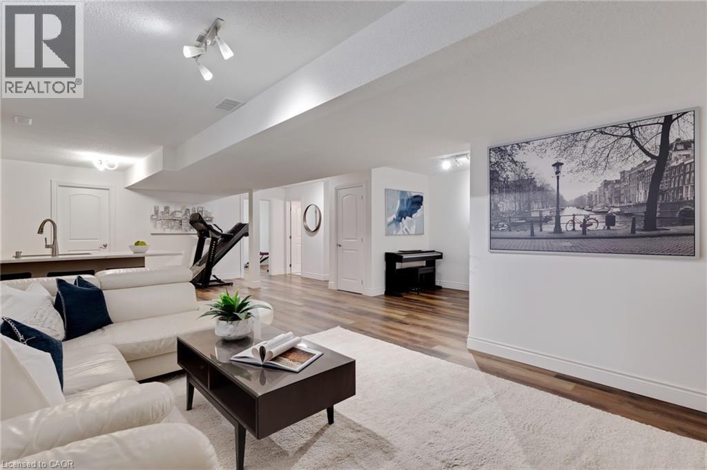 585 Wingrove Court, Waterloo, Ontario  N2T 2C1 - Photo 33 - 40806268