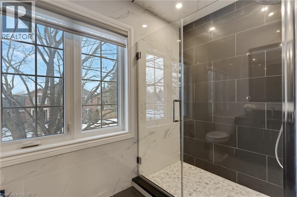 585 Wingrove Court, Waterloo, Ontario  N2T 2C1 - Photo 30 - 40806268