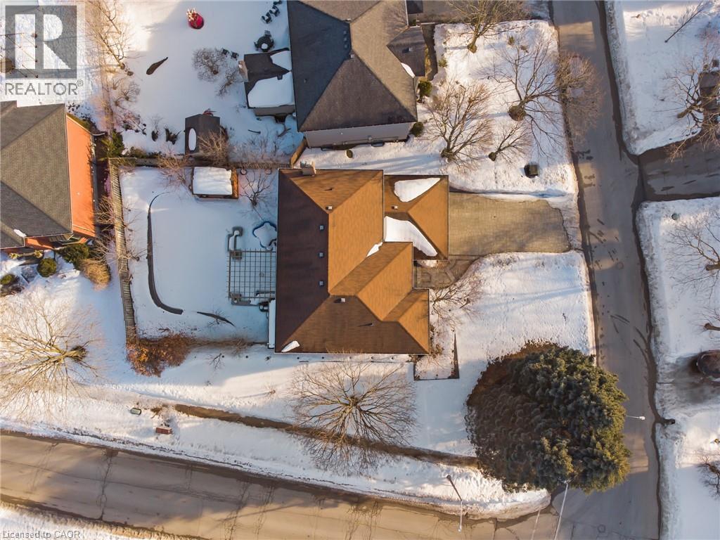 585 Wingrove Court, Waterloo, Ontario  N2T 2C1 - Photo 46 - 40806268