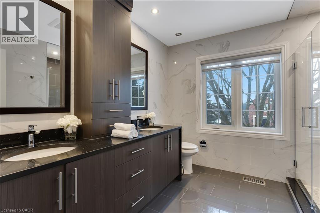 585 Wingrove Court, Waterloo, Ontario  N2T 2C1 - Photo 29 - 40806268