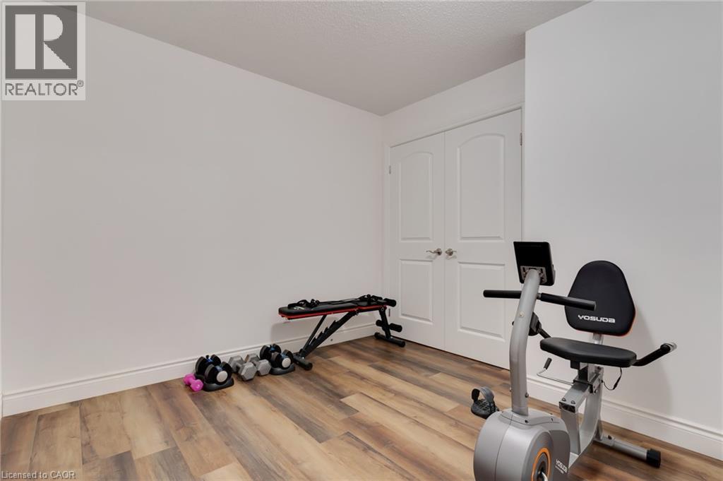 585 Wingrove Court, Waterloo, Ontario  N2T 2C1 - Photo 36 - 40806268