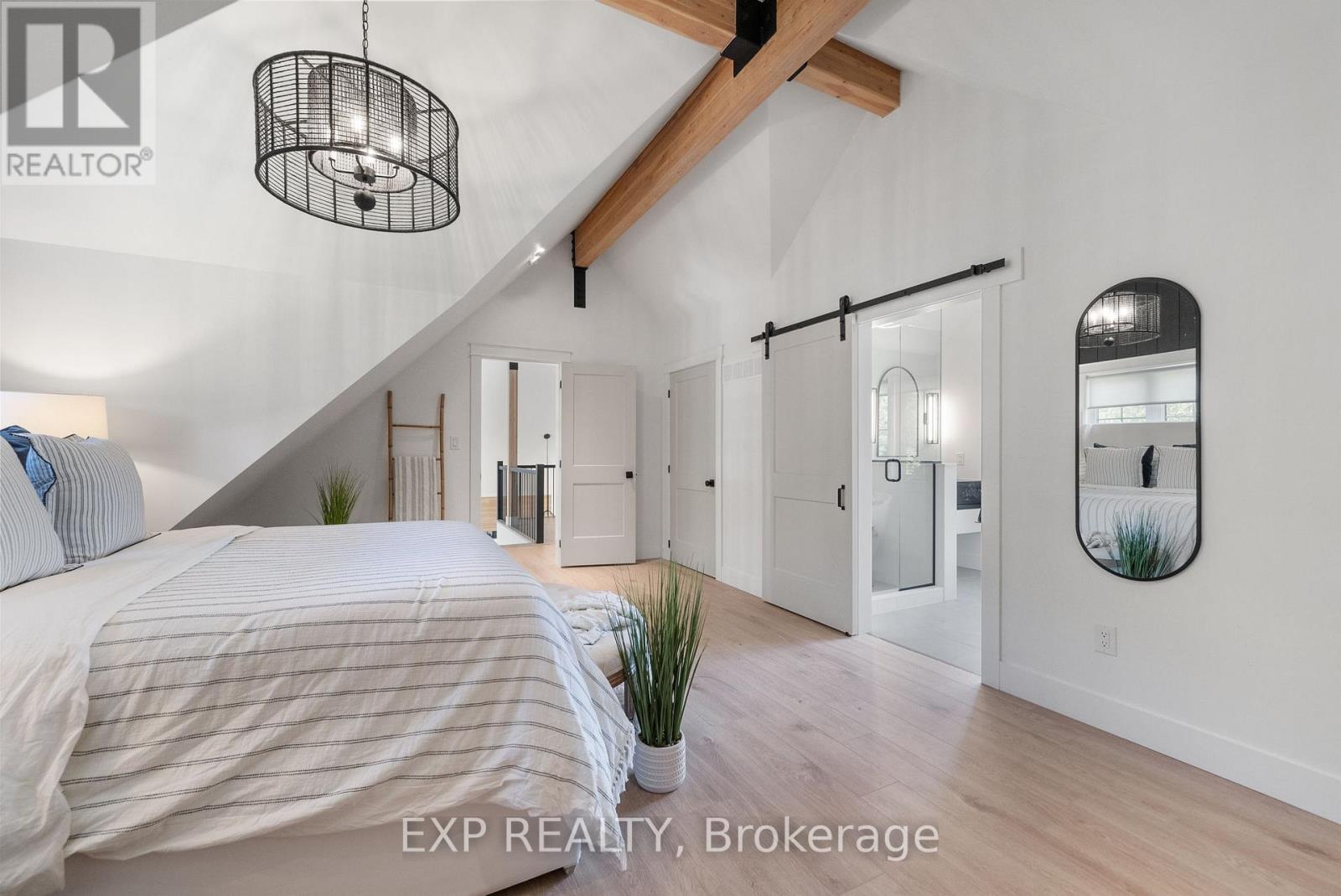 1499 Lakeside Drive, Prince Edward County (Ameliasburg Ward), Ontario  K0K 1T0 - Photo 16 - X12850370