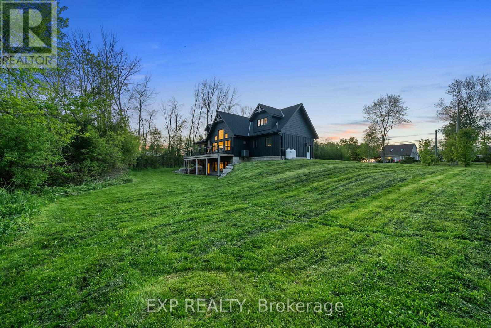 1499 Lakeside Drive, Prince Edward County (Ameliasburg Ward), Ontario  K0K 1T0 - Photo 31 - X12850370