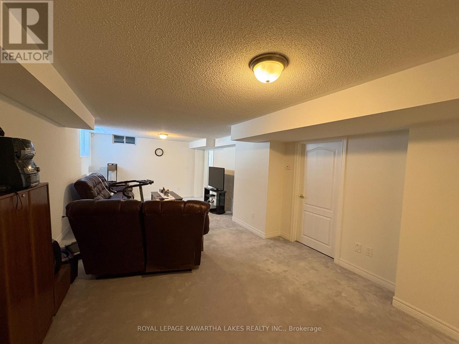 4 Maguire Street, Kawartha Lakes, Ontario  K9V 0L4 - Photo 31 - X12850514