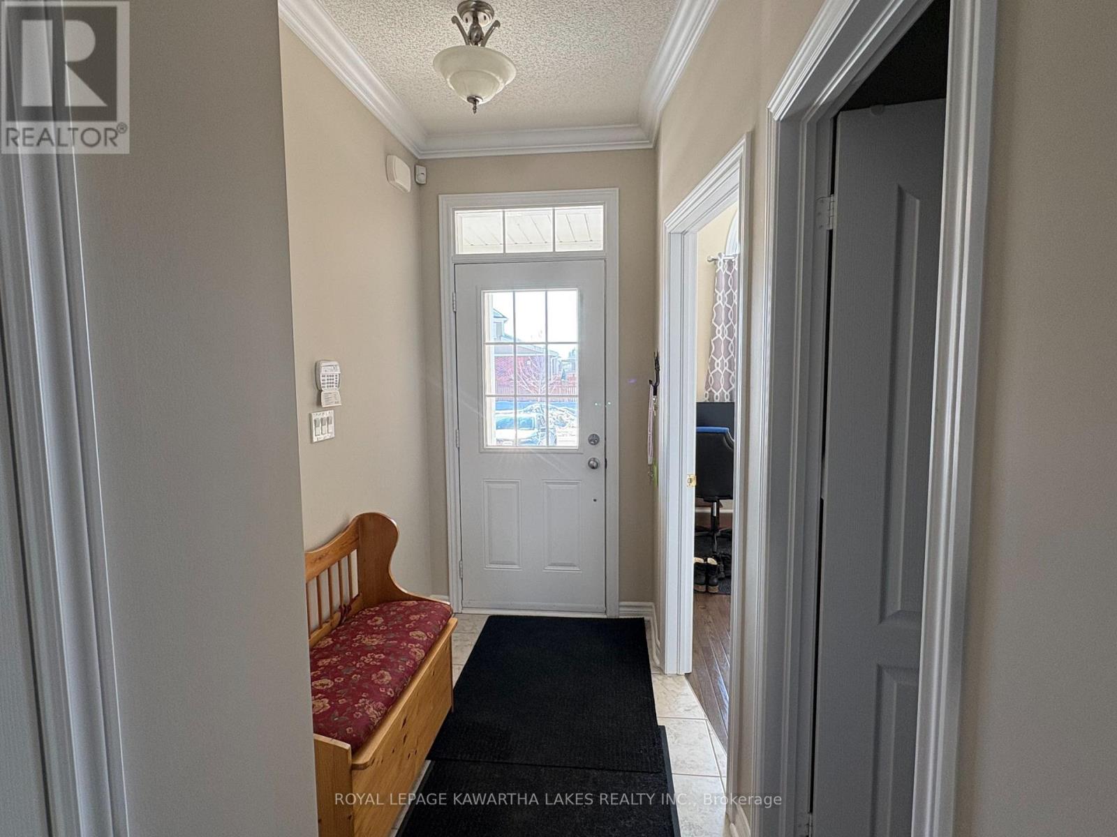 4 Maguire Street, Kawartha Lakes, Ontario  K9V 0L4 - Photo 8 - X12850514