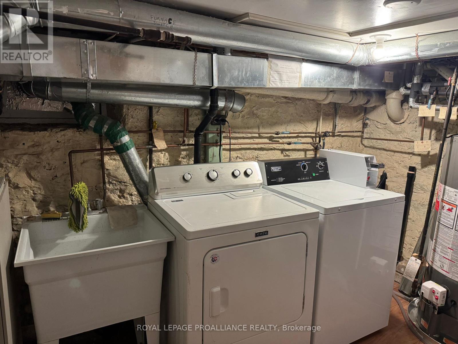 36 Sussex Street N, Kawartha Lakes, Ontario  K9V 3N7 - Photo 29 - X12850542