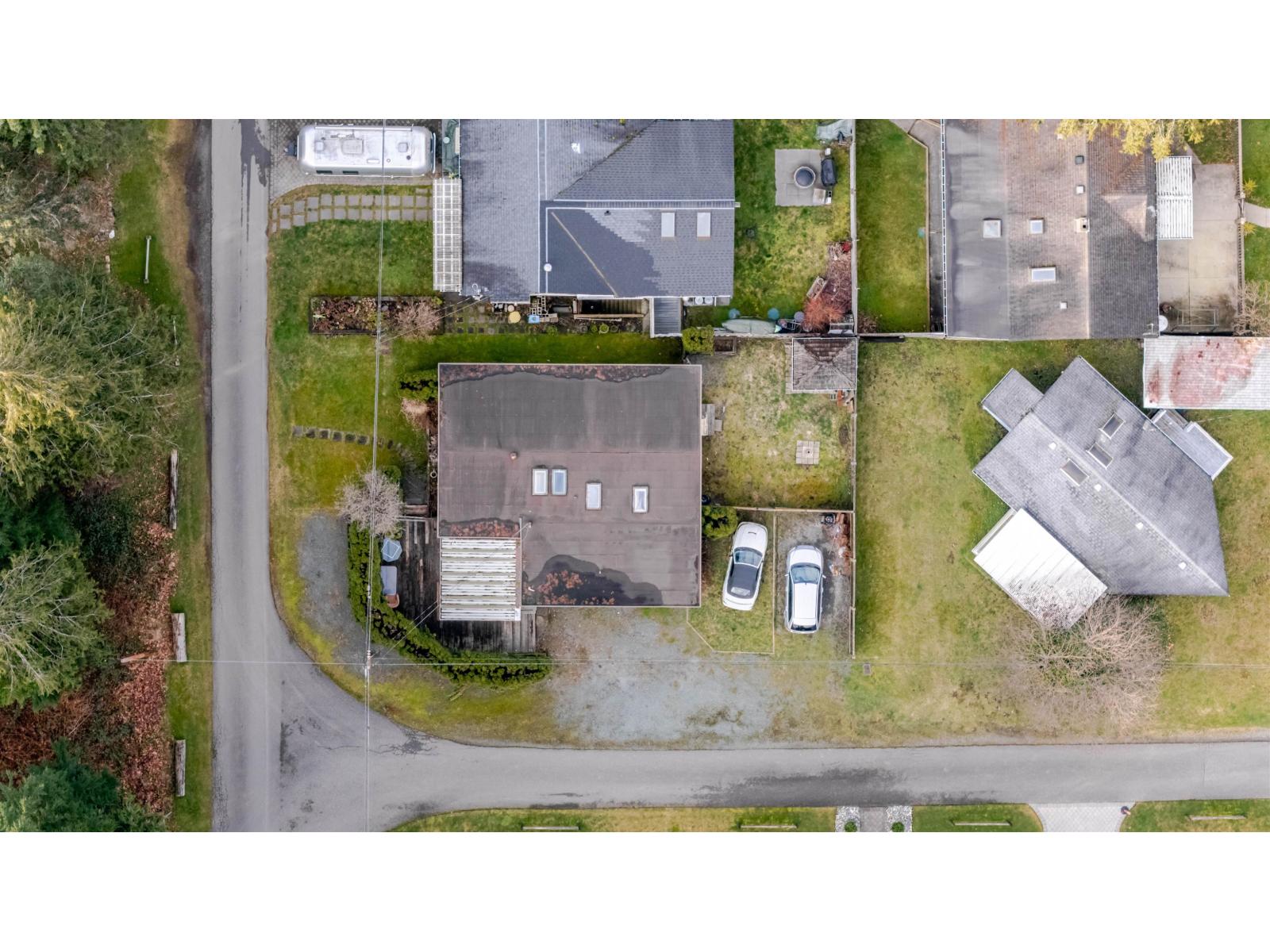 1876 Vera Road, Cultus Lake South, Lindell Beach, British Columbia  V2R 4X1 - Photo 35 - R3093003