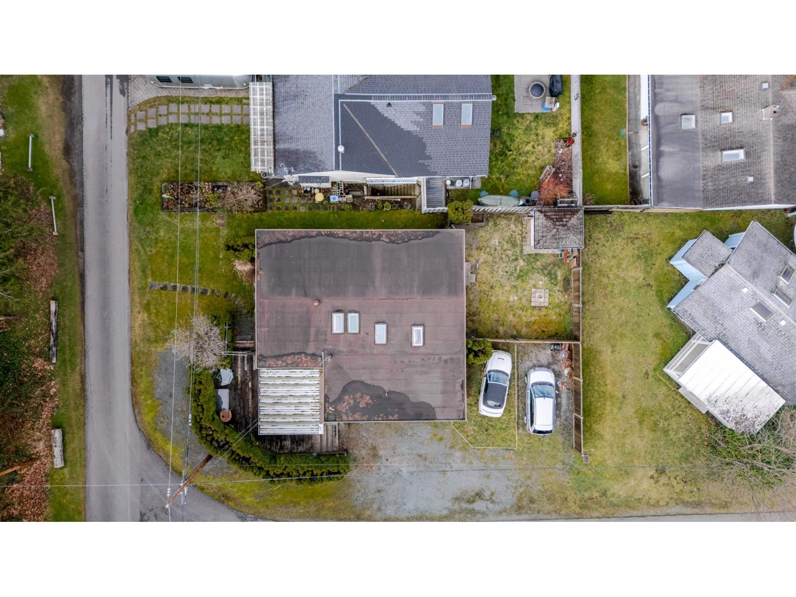 1876 Vera Road, Cultus Lake South, Lindell Beach, British Columbia  V2R 4X1 - Photo 34 - R3093003