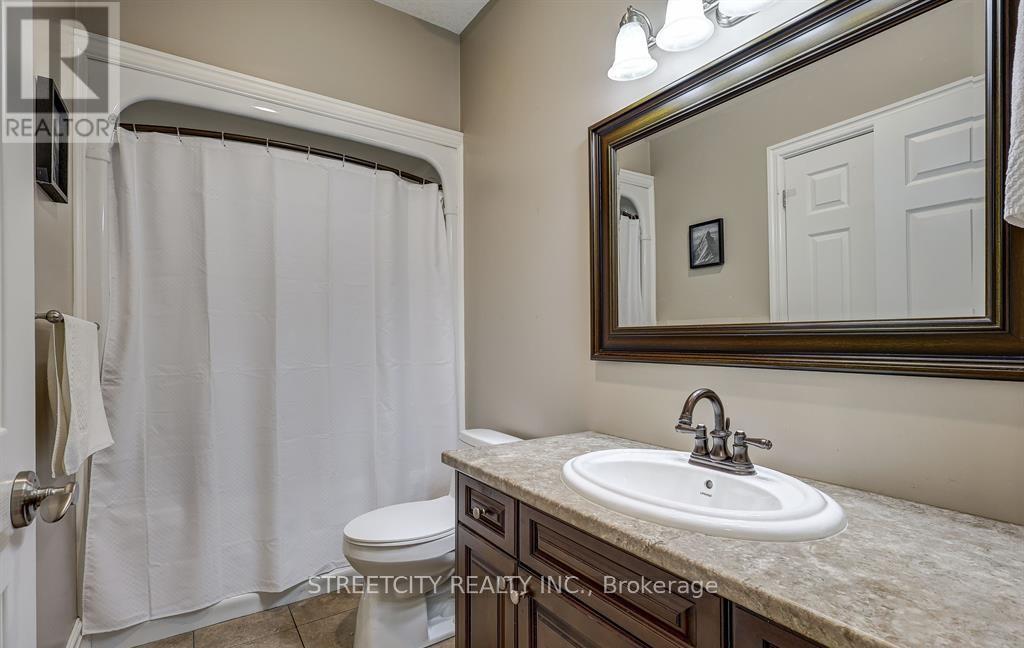 1 Mcgregor Court, St. Thomas, Ontario  N5P 4H7 - Photo 17 - X12850320