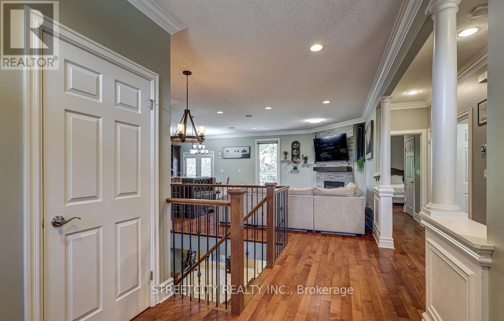 1 Mcgregor Court, St. Thomas, Ontario  N5P 4H7 - Photo 3 - X12850320