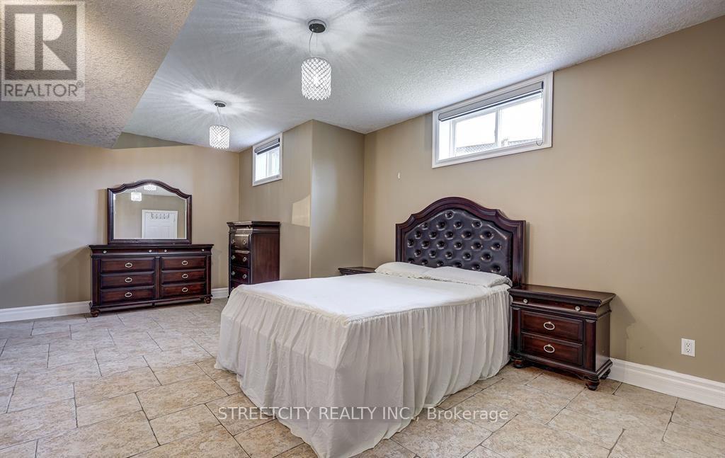 1 Mcgregor Court, St. Thomas, Ontario  N5P 4H7 - Photo 30 - X12850320