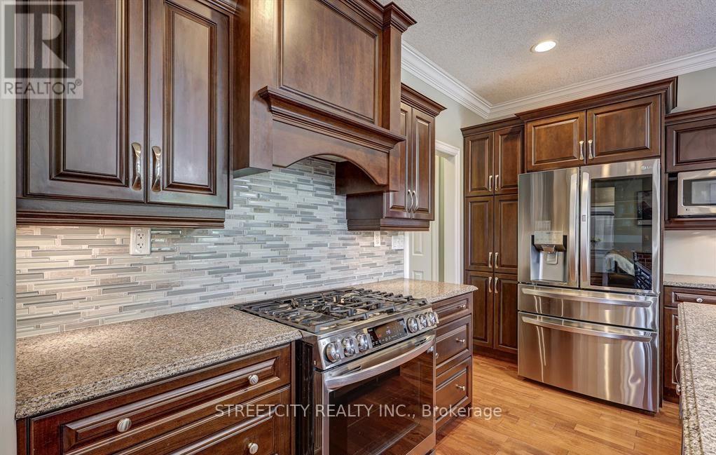 1 Mcgregor Court, St. Thomas, Ontario  N5P 4H7 - Photo 9 - X12850320